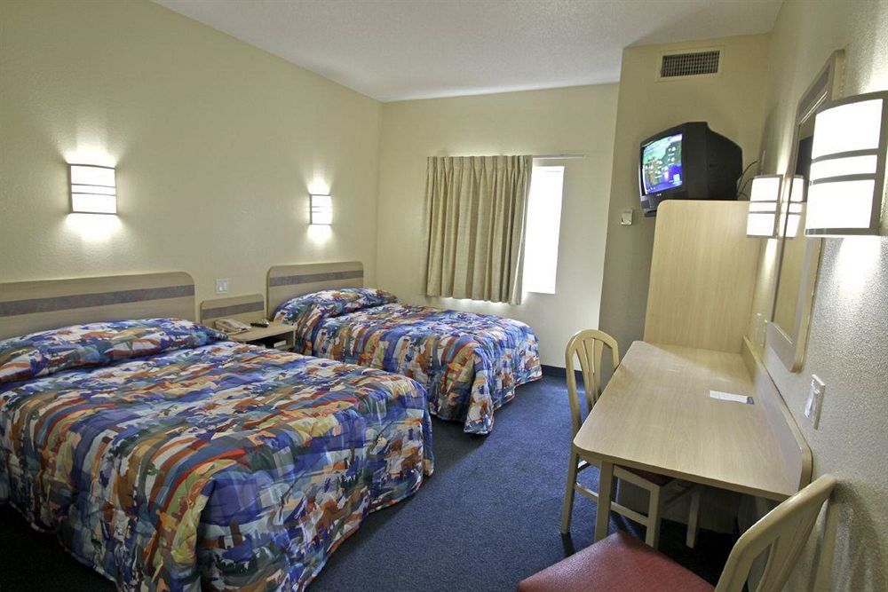 Motel 6-Columbia, Sc - Fort Jackson Area מראה חיצוני תמונה
