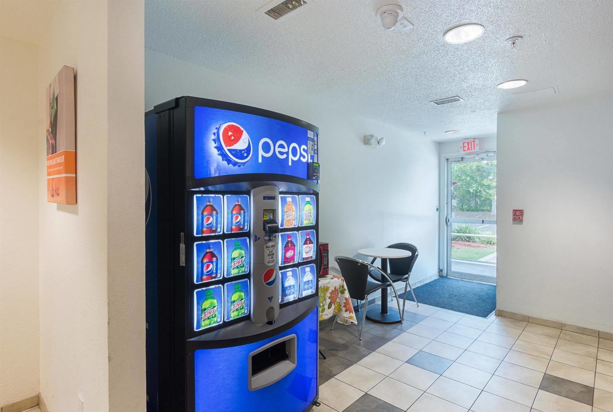 Motel 6-Columbia, Sc - Fort Jackson Area מראה חיצוני תמונה